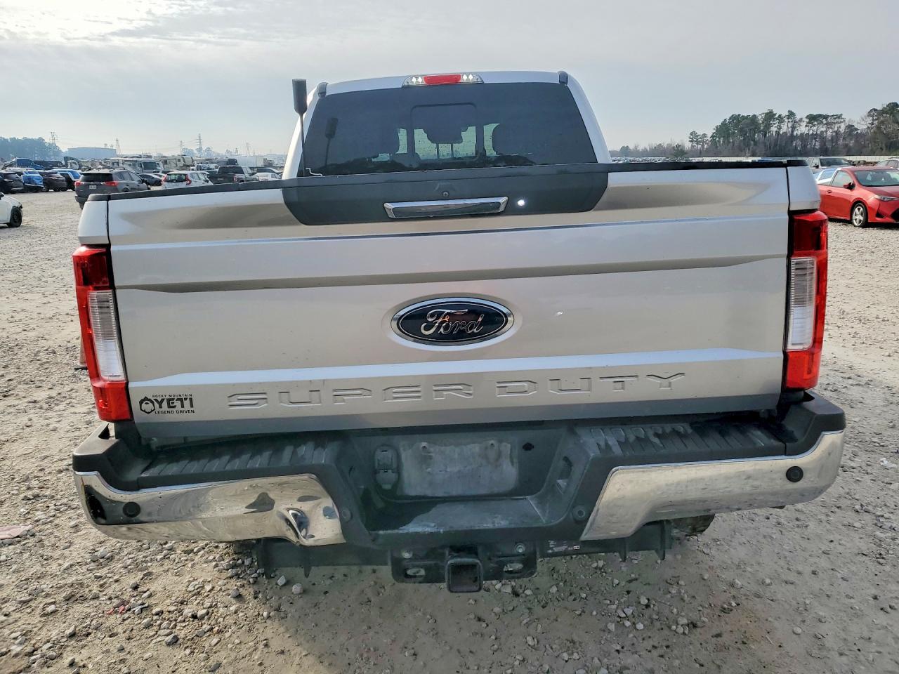 2019 Ford F250 Super Duty - Фото 6