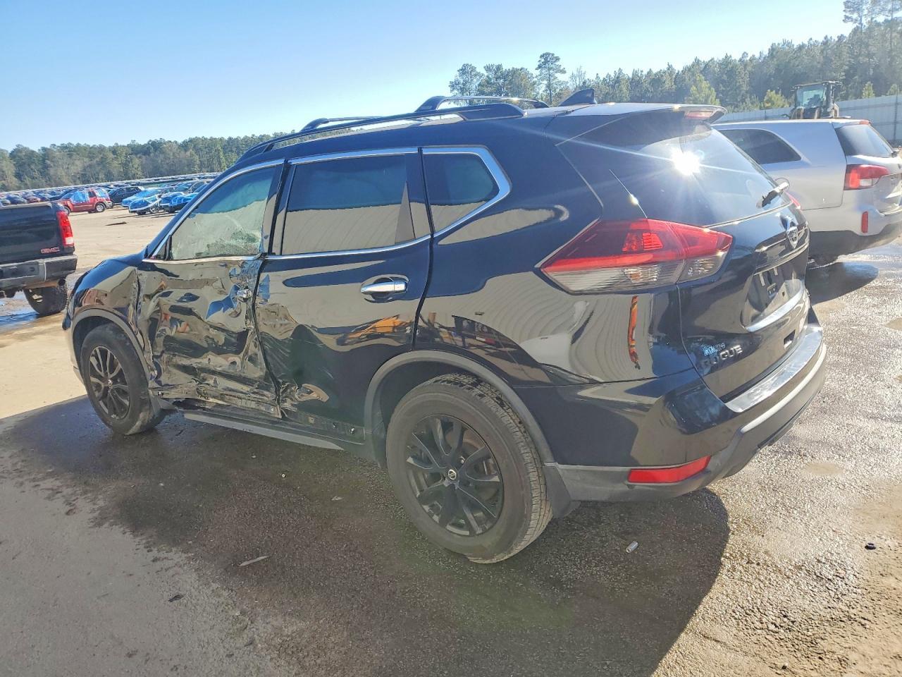 2018 Nissan Rogue S - Фото 2