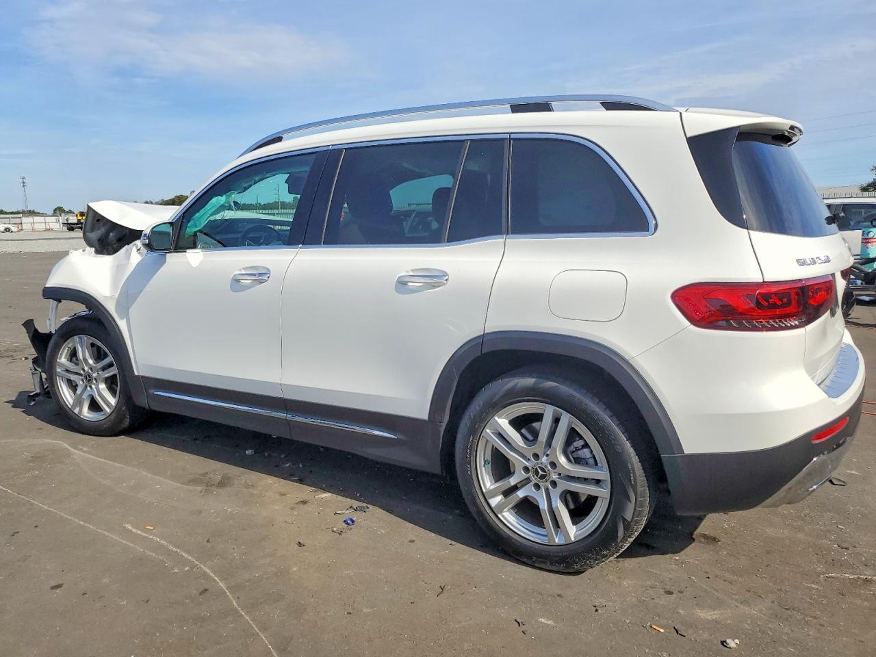 2021 Mercedes-Benz Glb 250 - Image 2