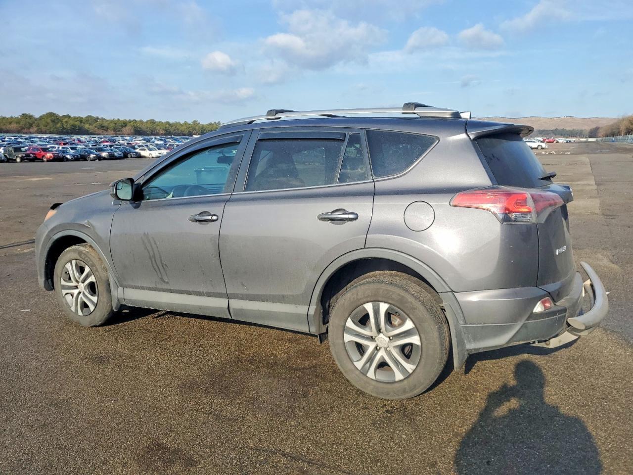 2016 Toyota Rav4 Le - Фото 2