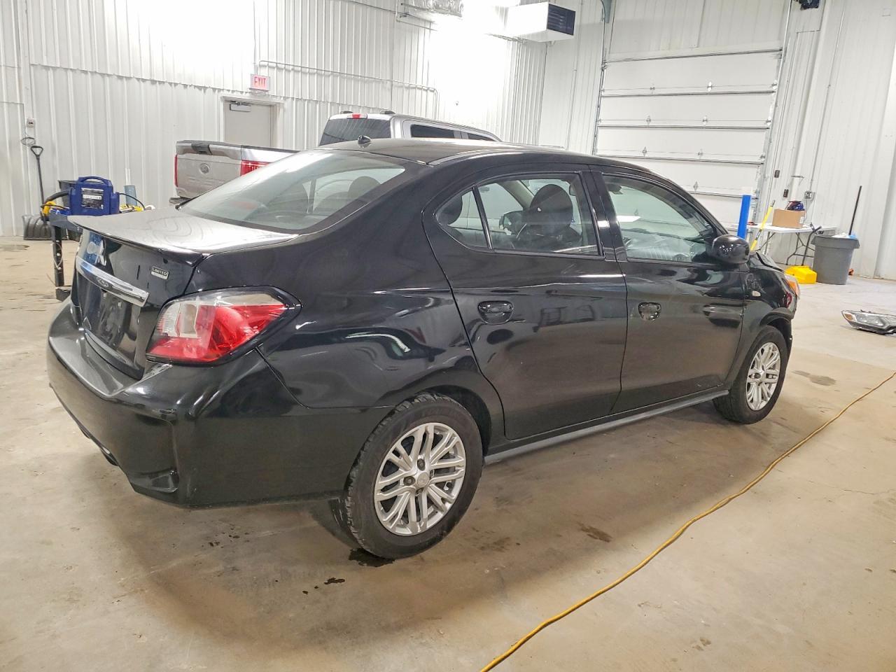 2023 Mitsubishi Mirage G4 Es - Фото 3
