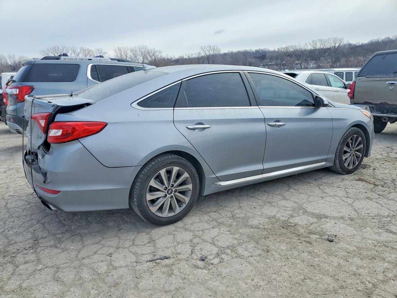 2017 Hyundai Sonata Sport - Фото 3