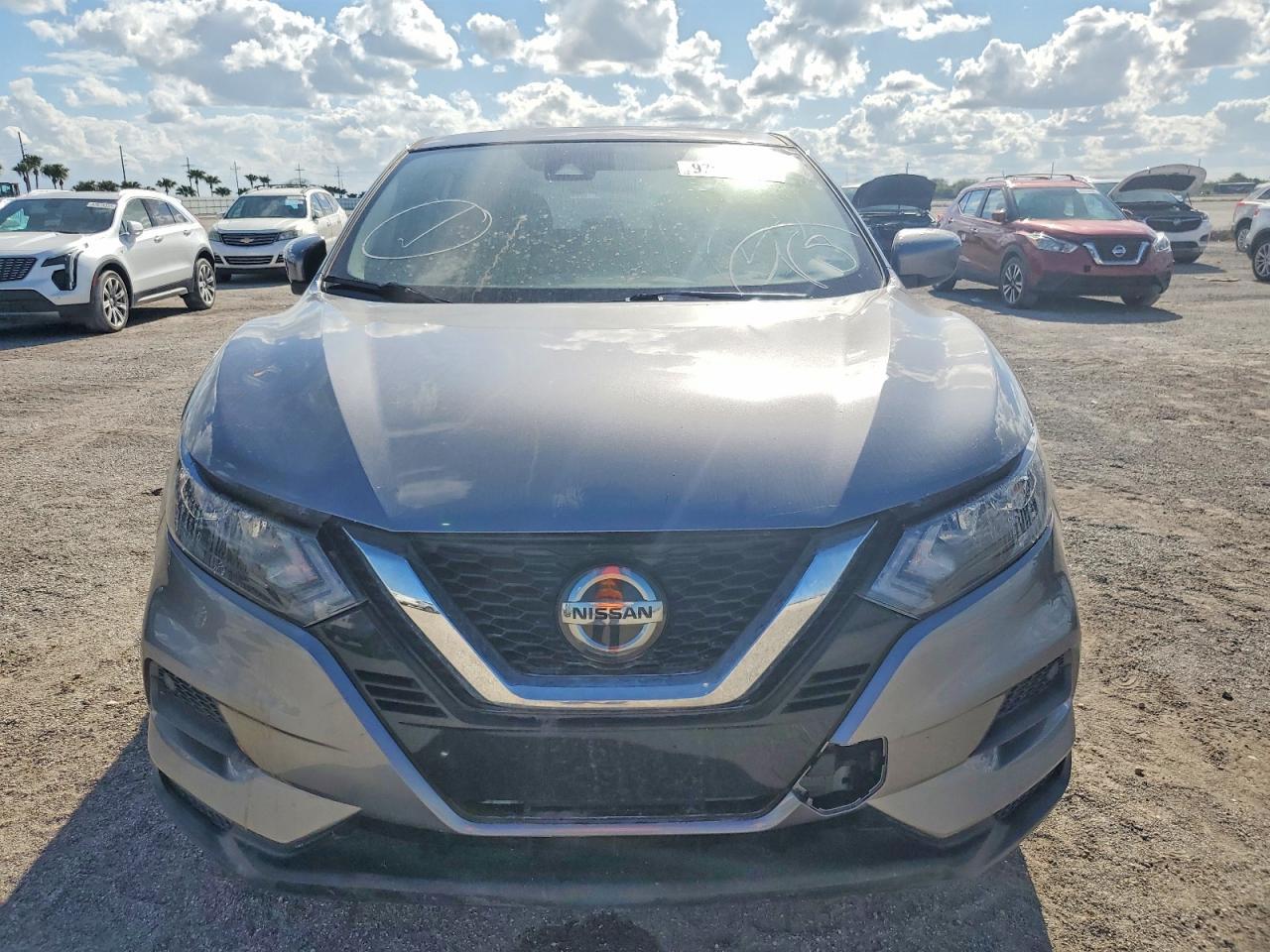 2020 Nissan Rogue Sport S - Image 5