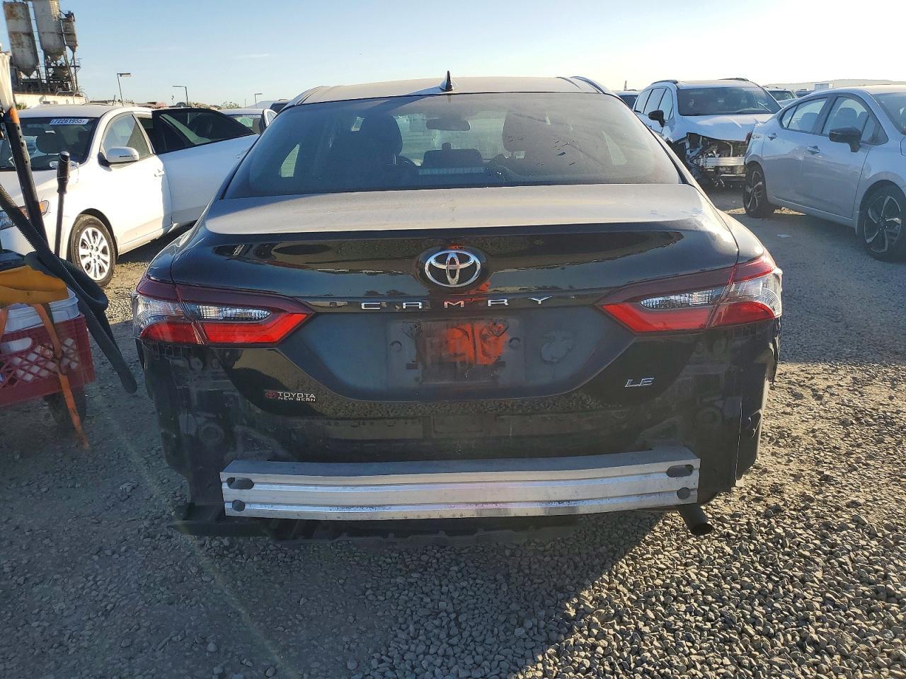 2022 Toyota Camry Le - Image 6