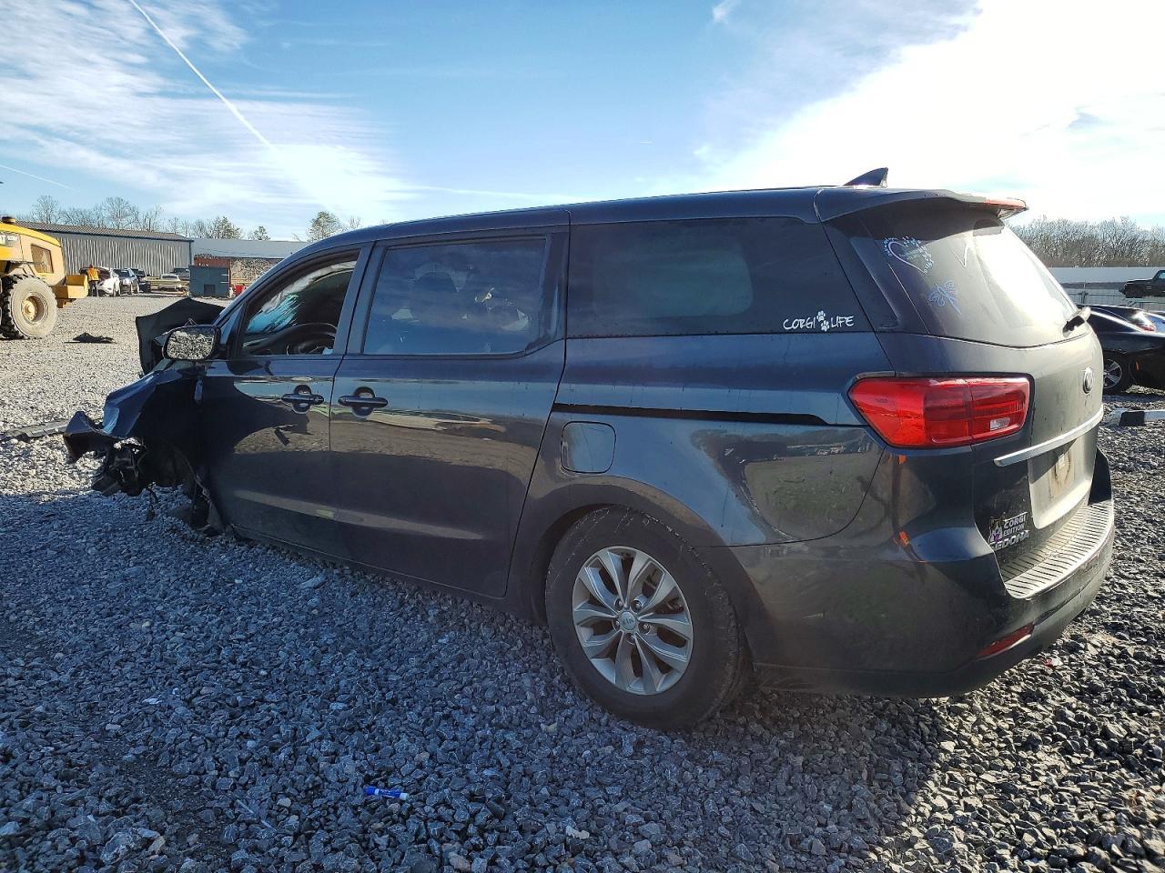2021 Kia Sedona Lx - Image 2