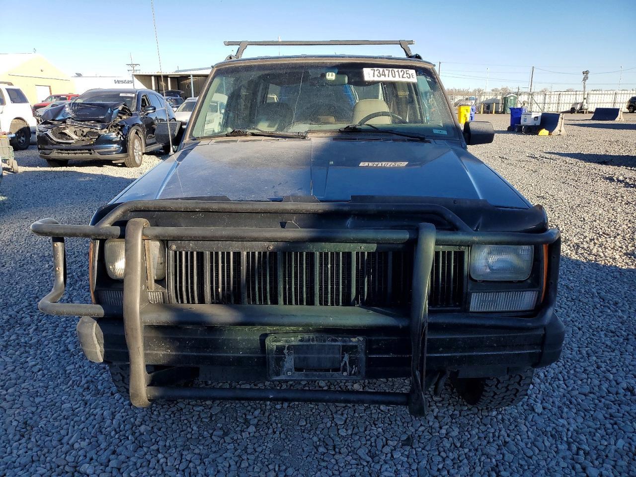 1996 Jeep Cherokee - Image 5