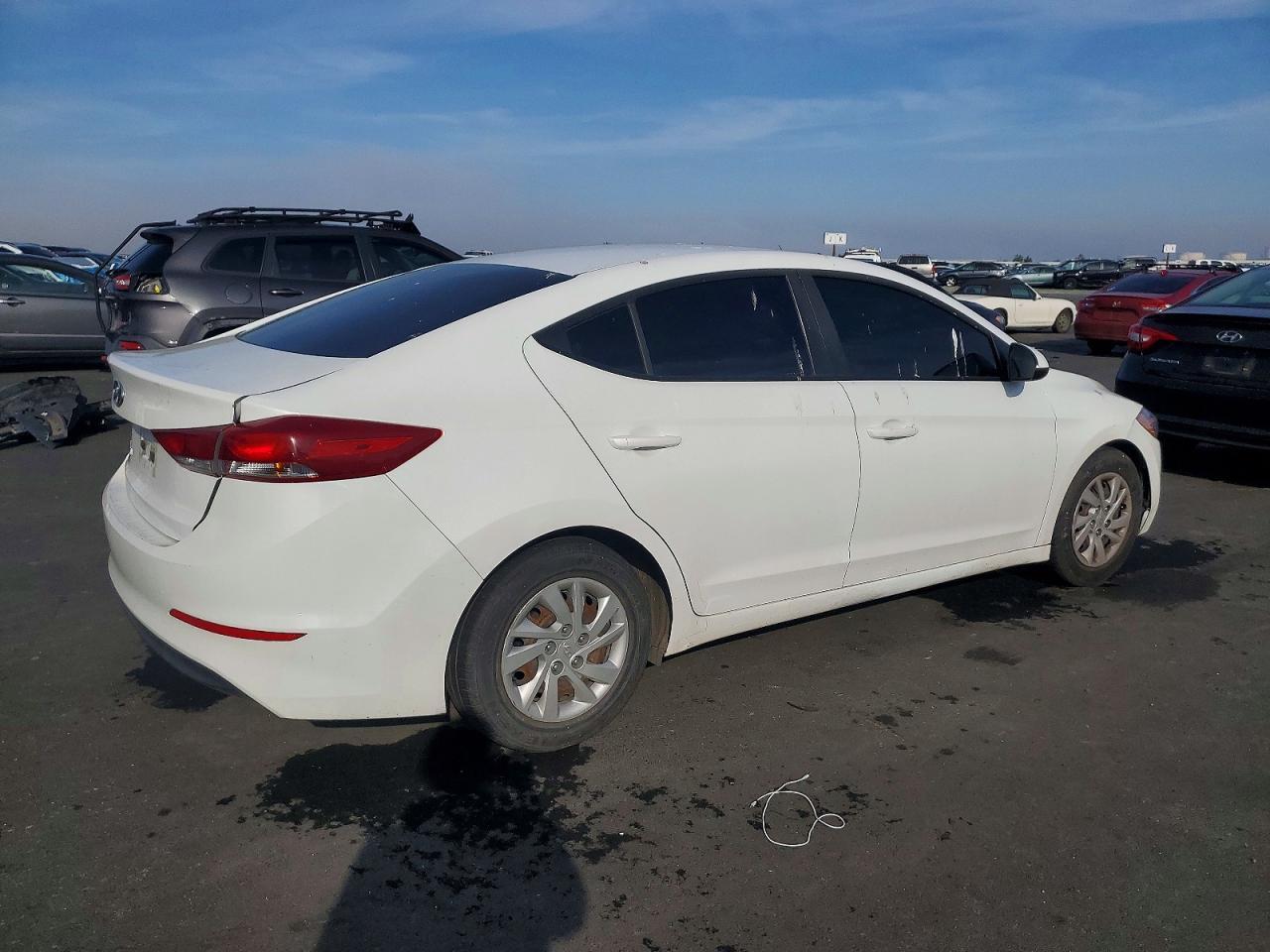 2018 Hyundai Elantra Se - Фото 3