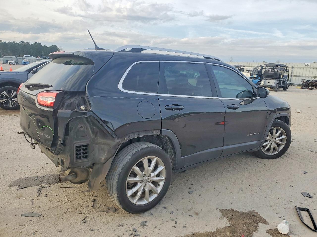 2015 Jeep Cherokee Limited - Image 3