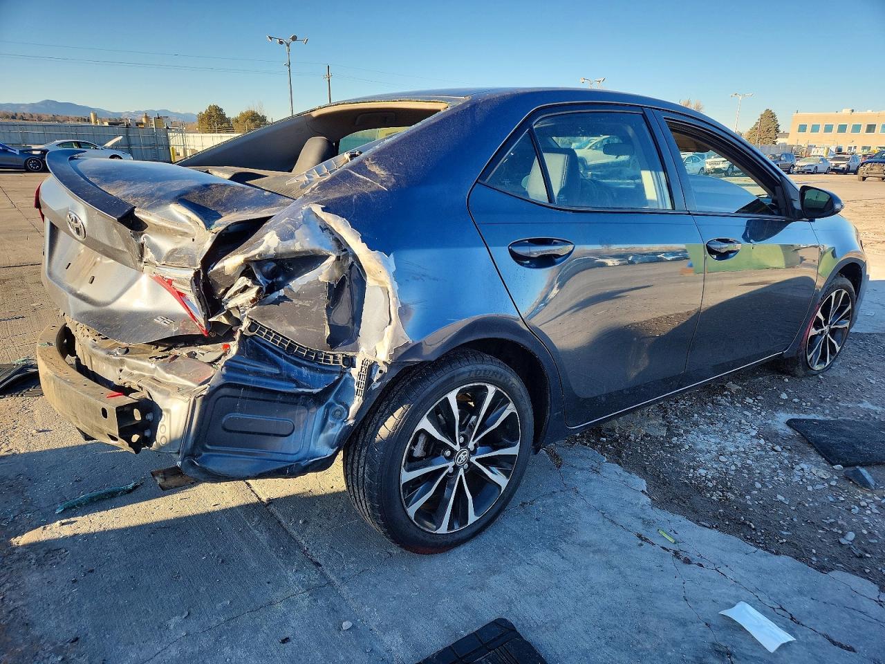 2017 Toyota Corolla - Фото 3