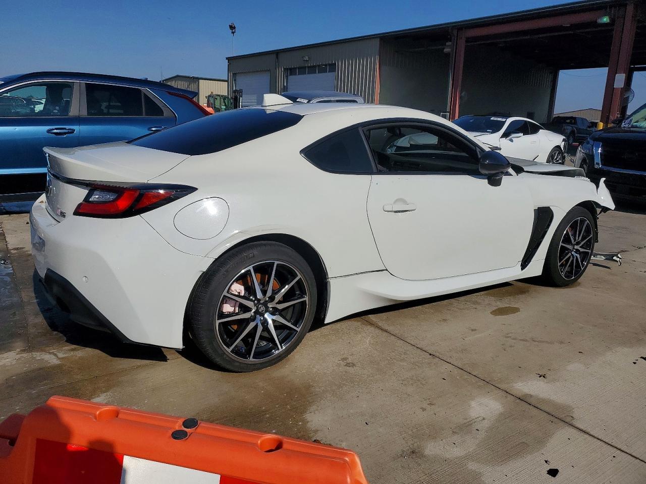 2024 Toyota Gr86 Base - Фото 3