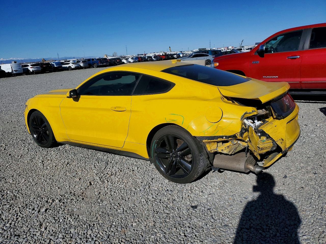 2015 Ford Mustang - Фото 2