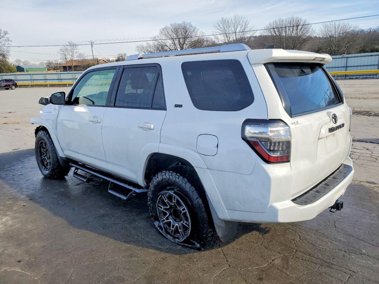 2017 Toyota 4Runner Sr5 Premium - Фото 2