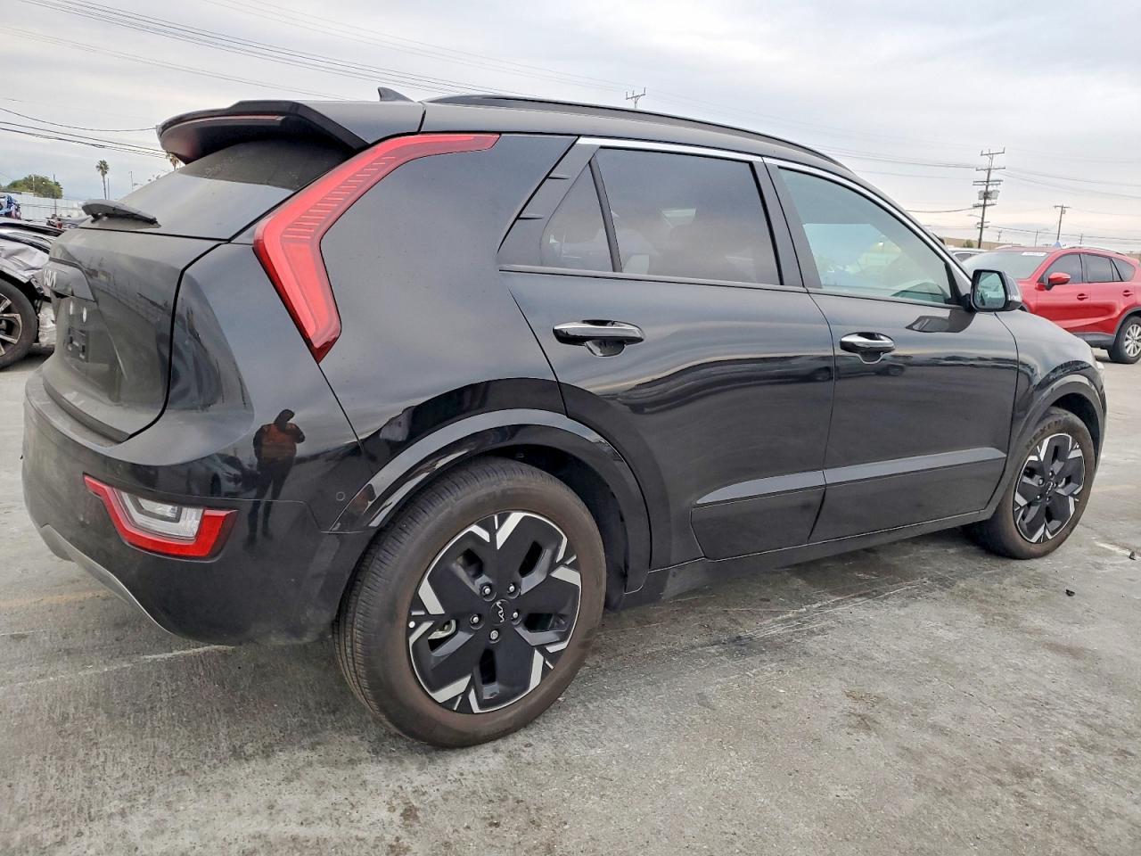 2025 Kia Niro Wave - Image 3