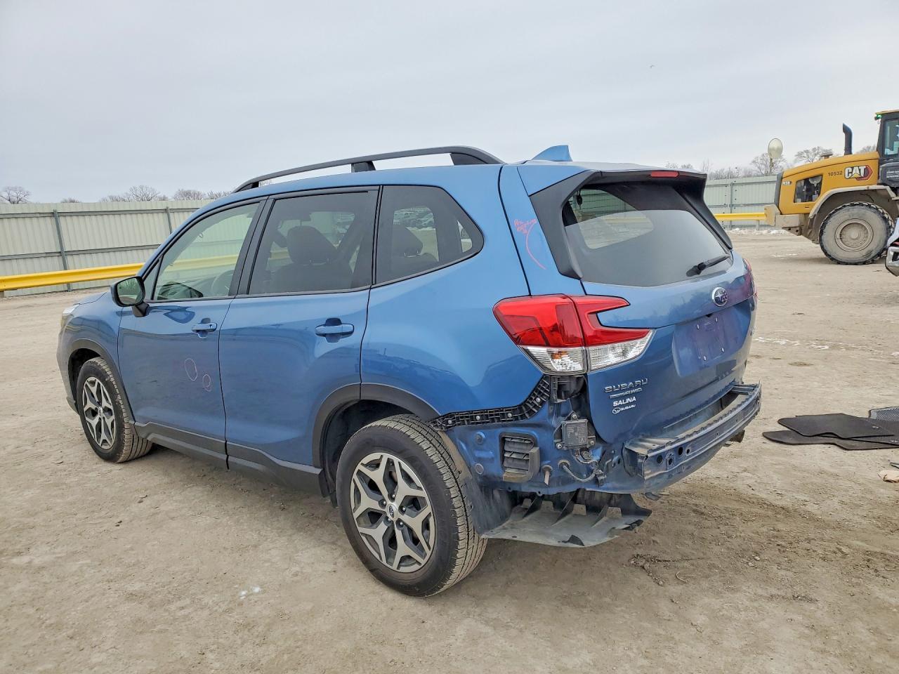 2021 Subaru Forester Premium - Фото 2