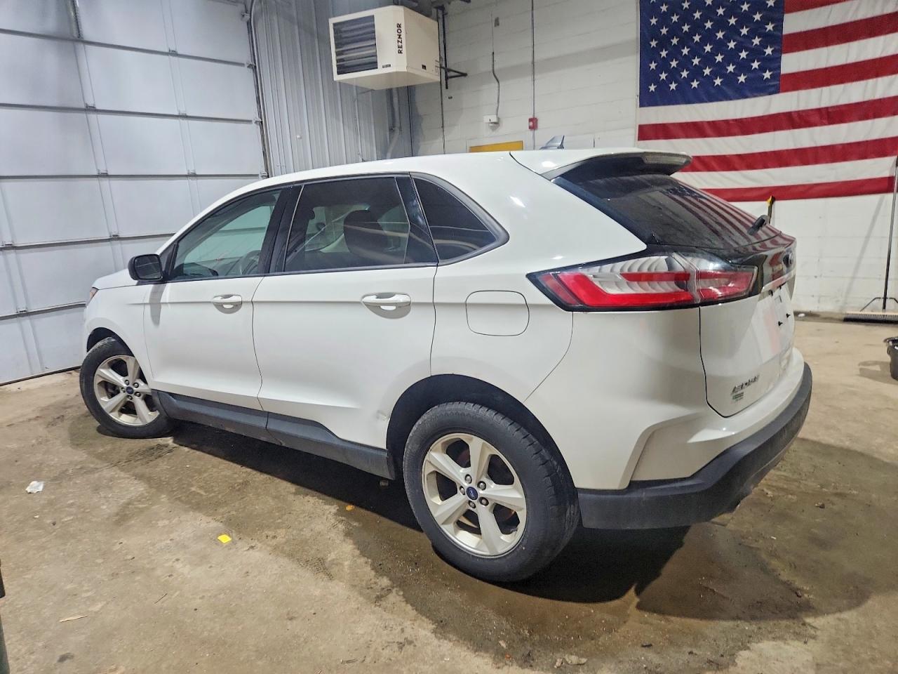 2020 Ford Edge Se - Image 2