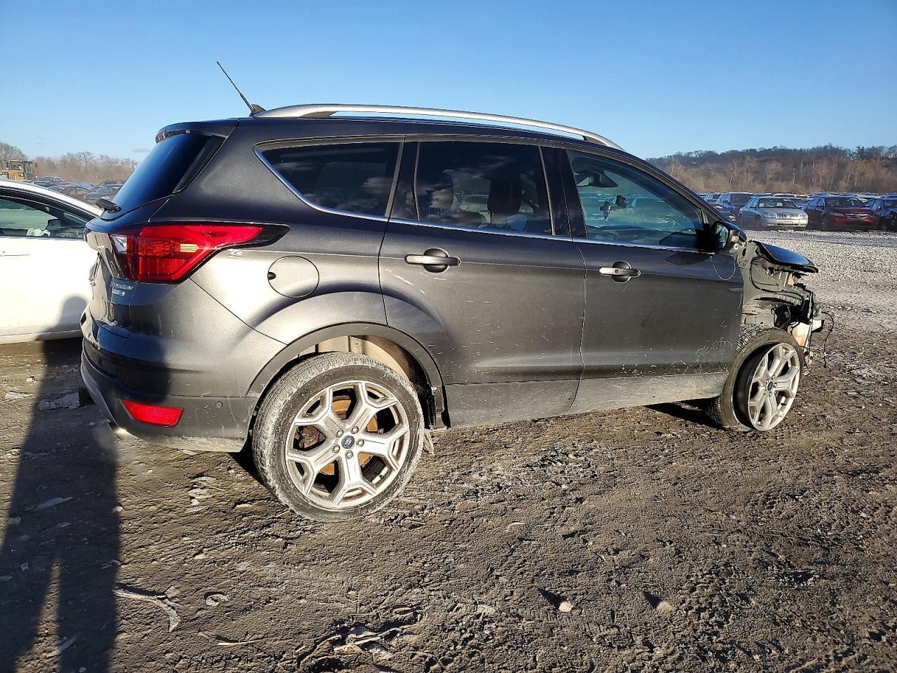 2019 Ford Escape Titanium - Фото 3