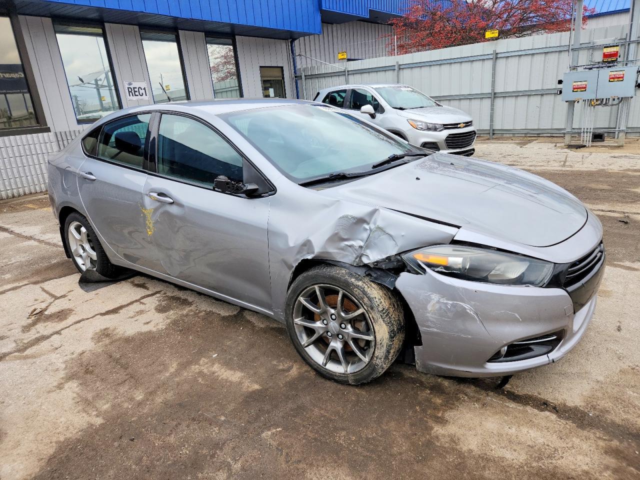 2015 Dodge Dart Sxt - Image 4