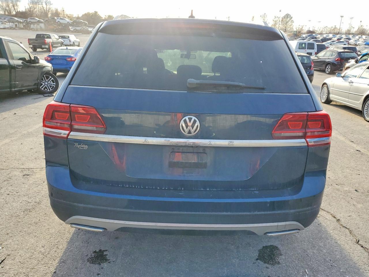 2019 Volkswagen Atlas S - Фото 6