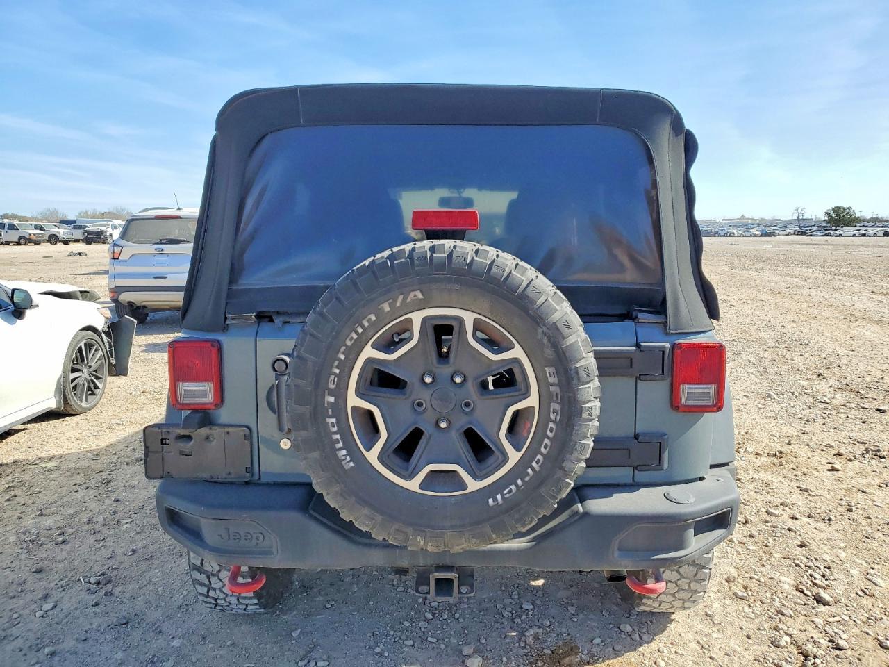 2013 Jeep Wrangler Unlimited Rubicon - Фото 6