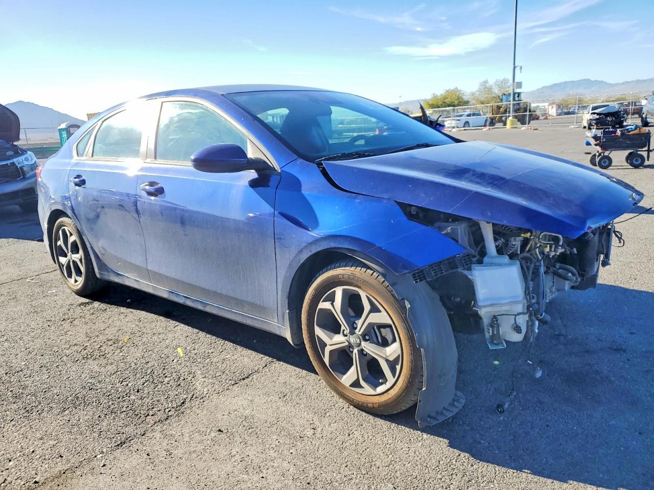 2021 Kia Forte Fe - Фото 4