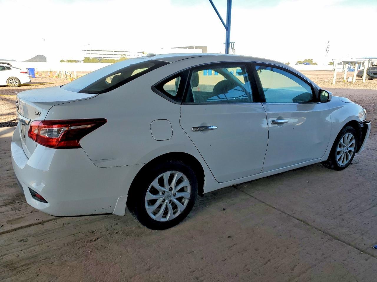 2018 Nissan Sentra S - Фото 3