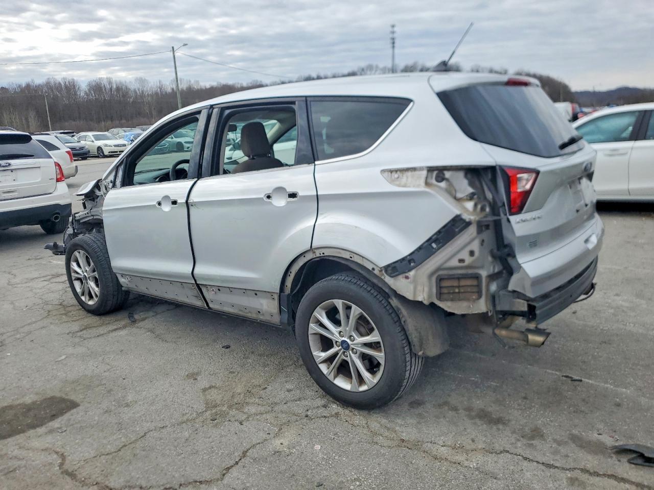 2019 Ford Escape Se - Image 2