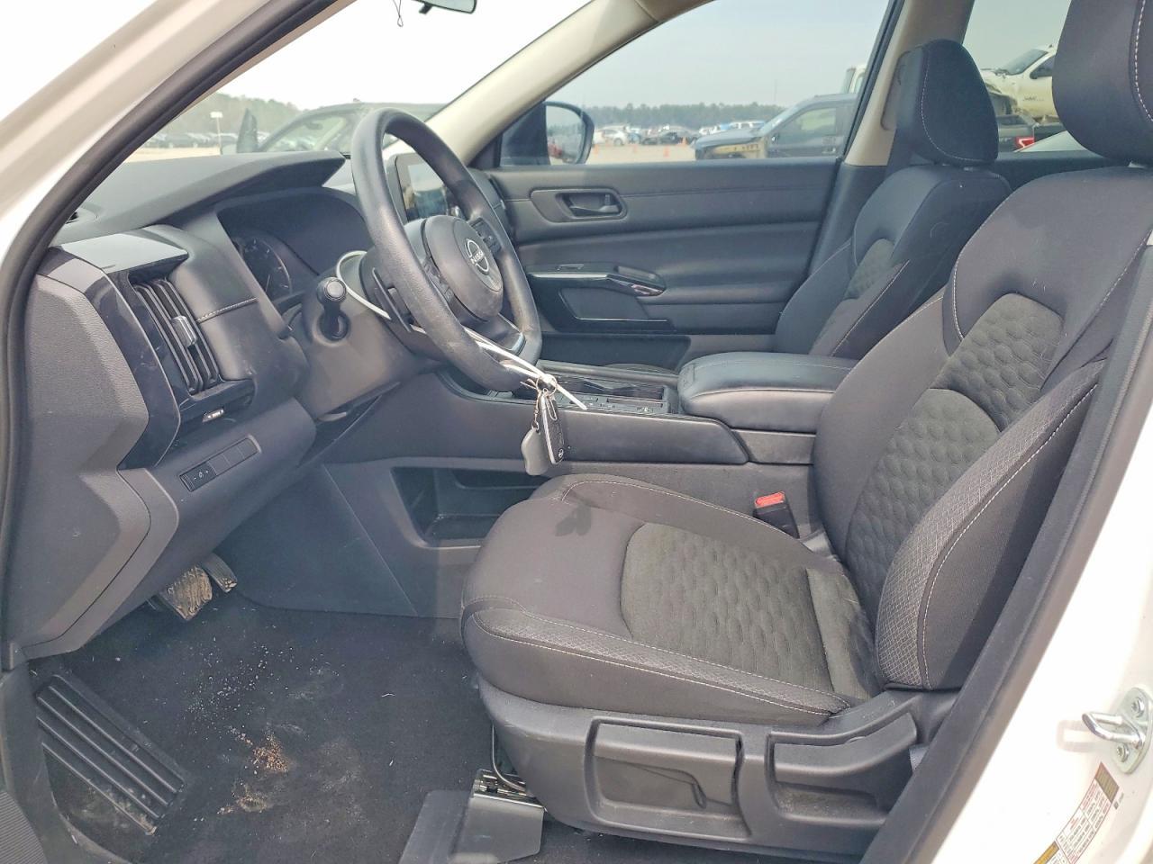 2023 Nissan Pathfinder S - Image 7