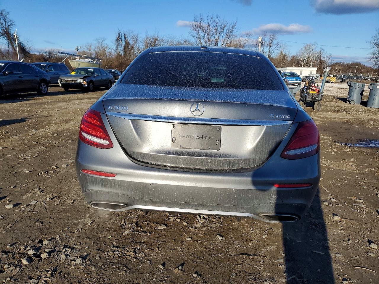 2017 Mercedes-Benz E 300 4Matic - Image 6