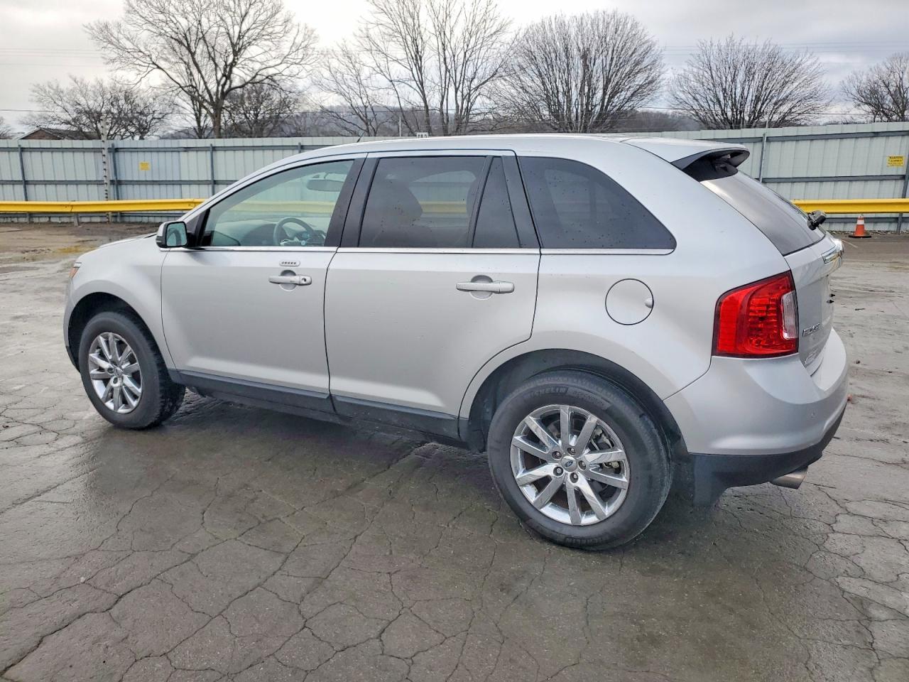 2013 Ford Edge Limited - Image 2