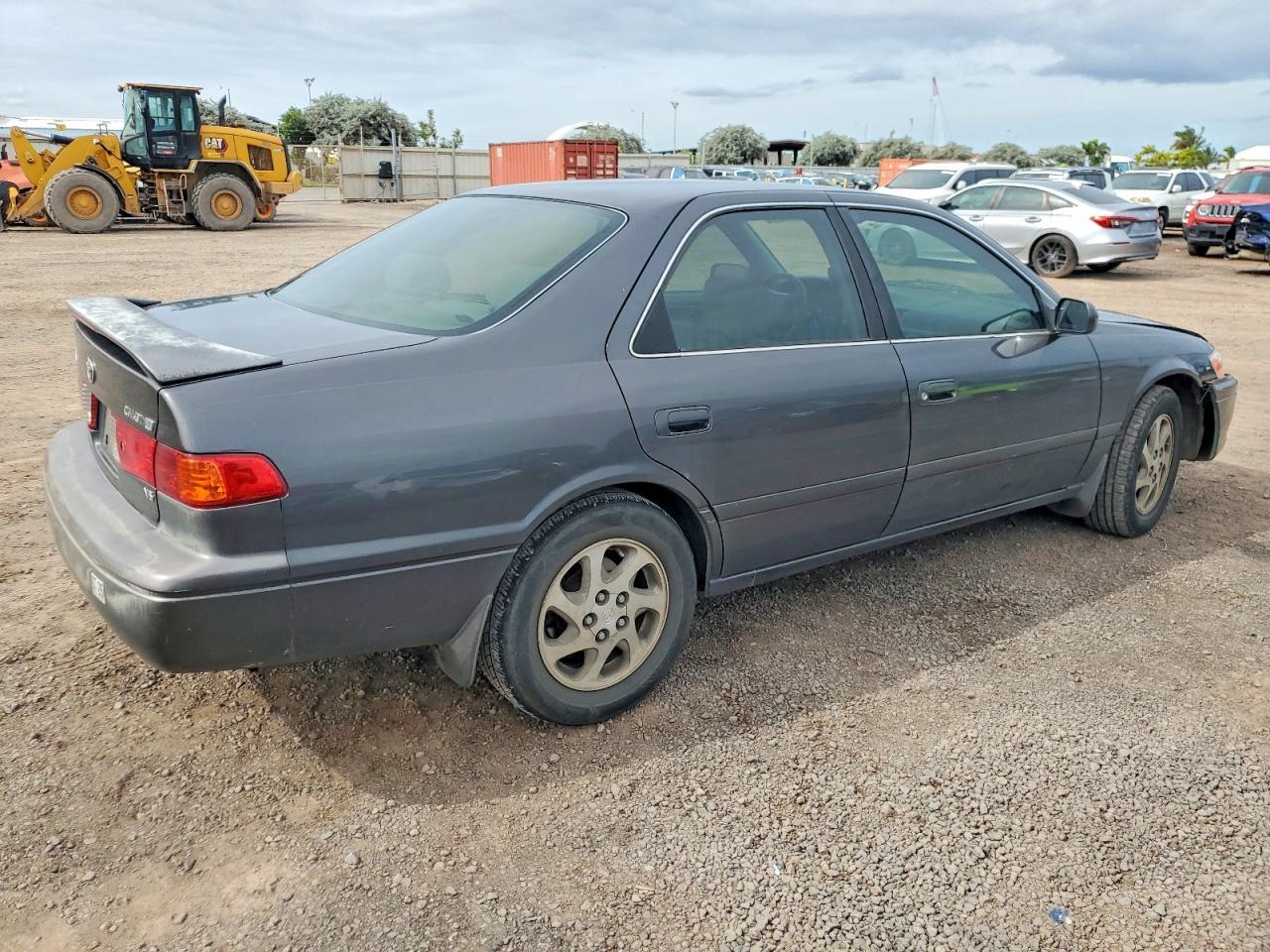 2000 Toyota Camry Ce - Image 3