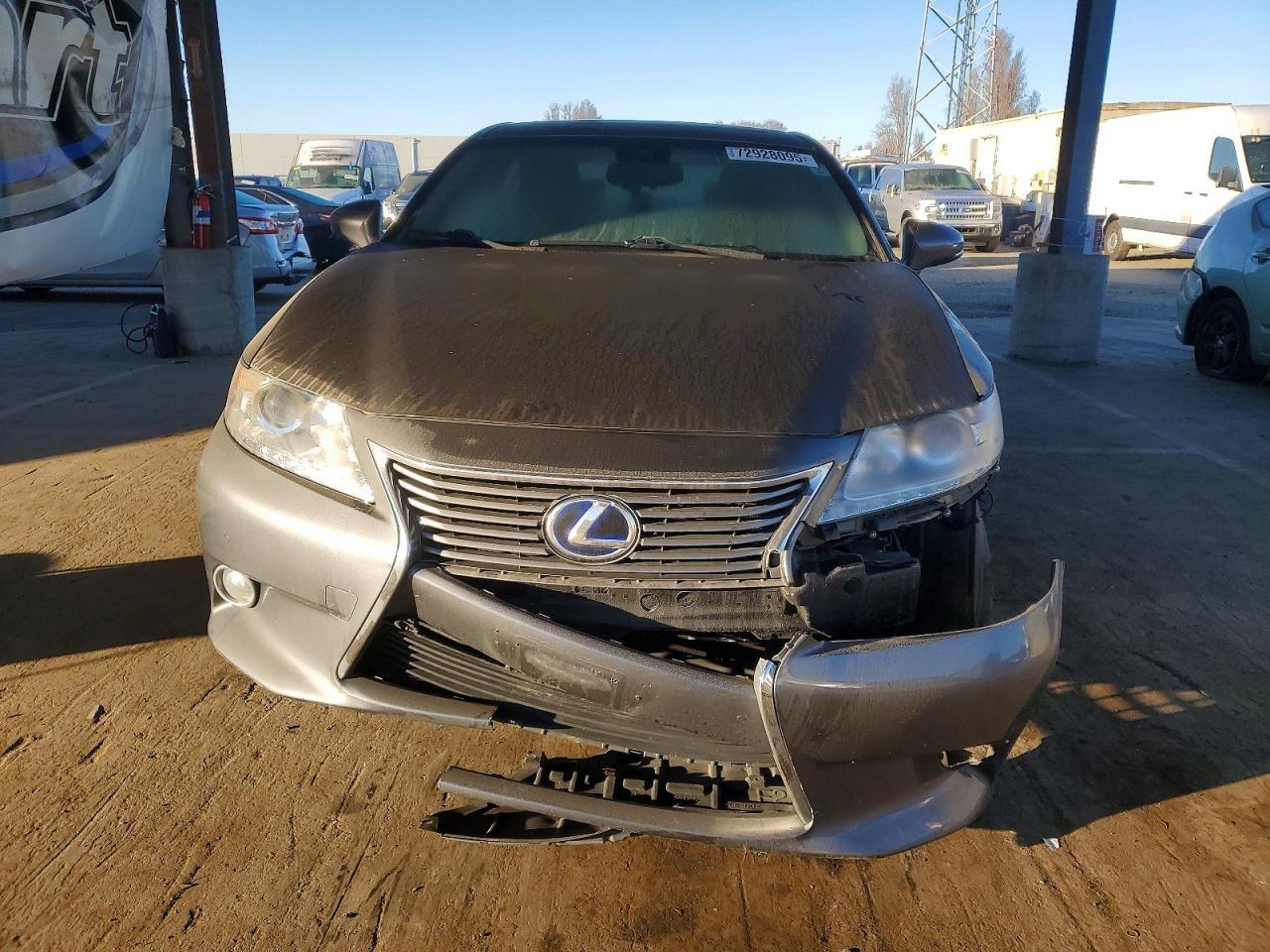 2014 Lexus Es 300H - Фото 5