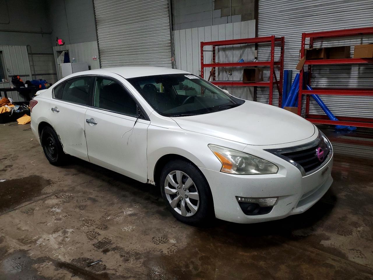2013 Nissan Altima 2.5 - Image 4