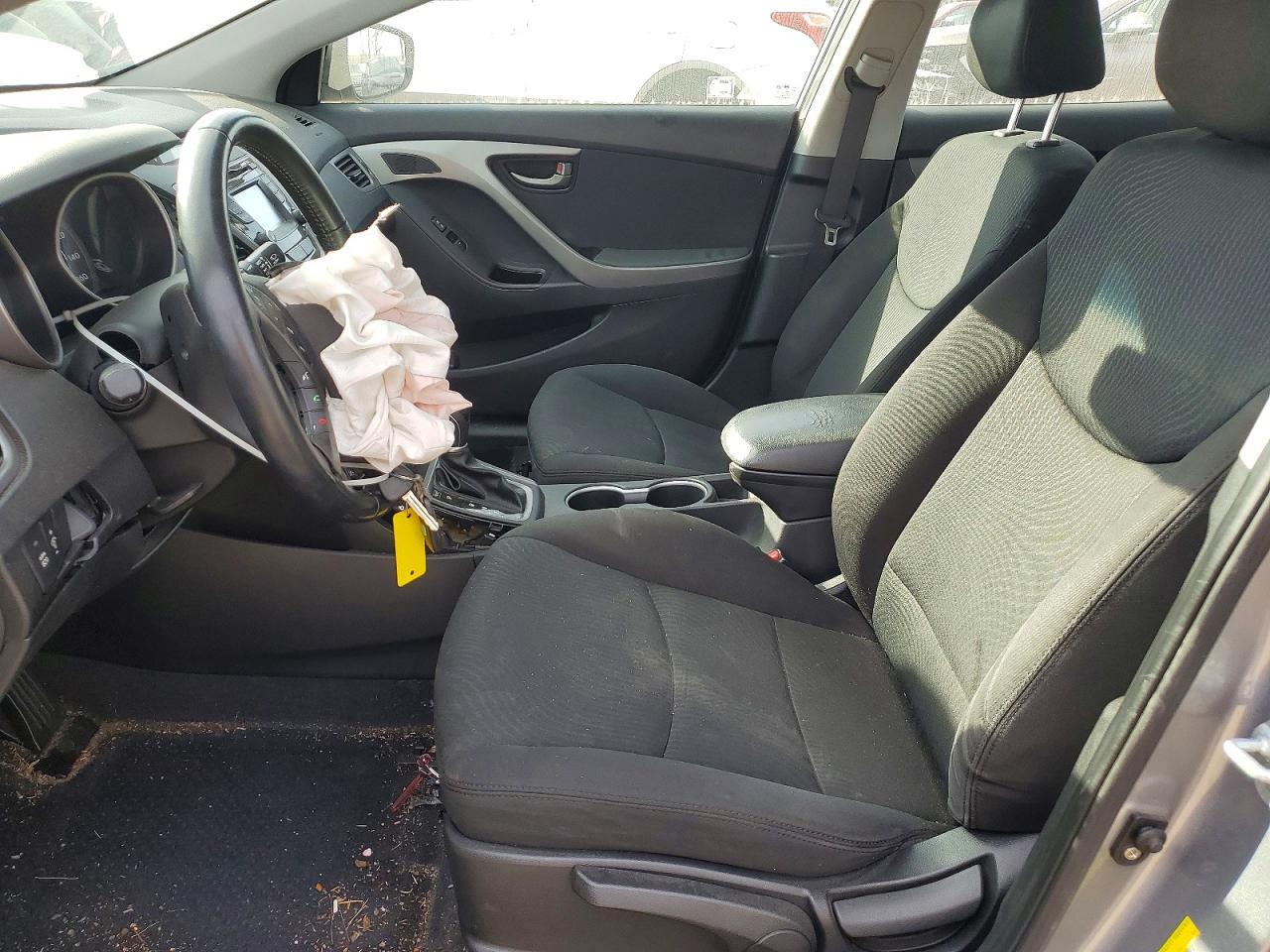 2015 Hyundai Elantra Se - Фото 7
