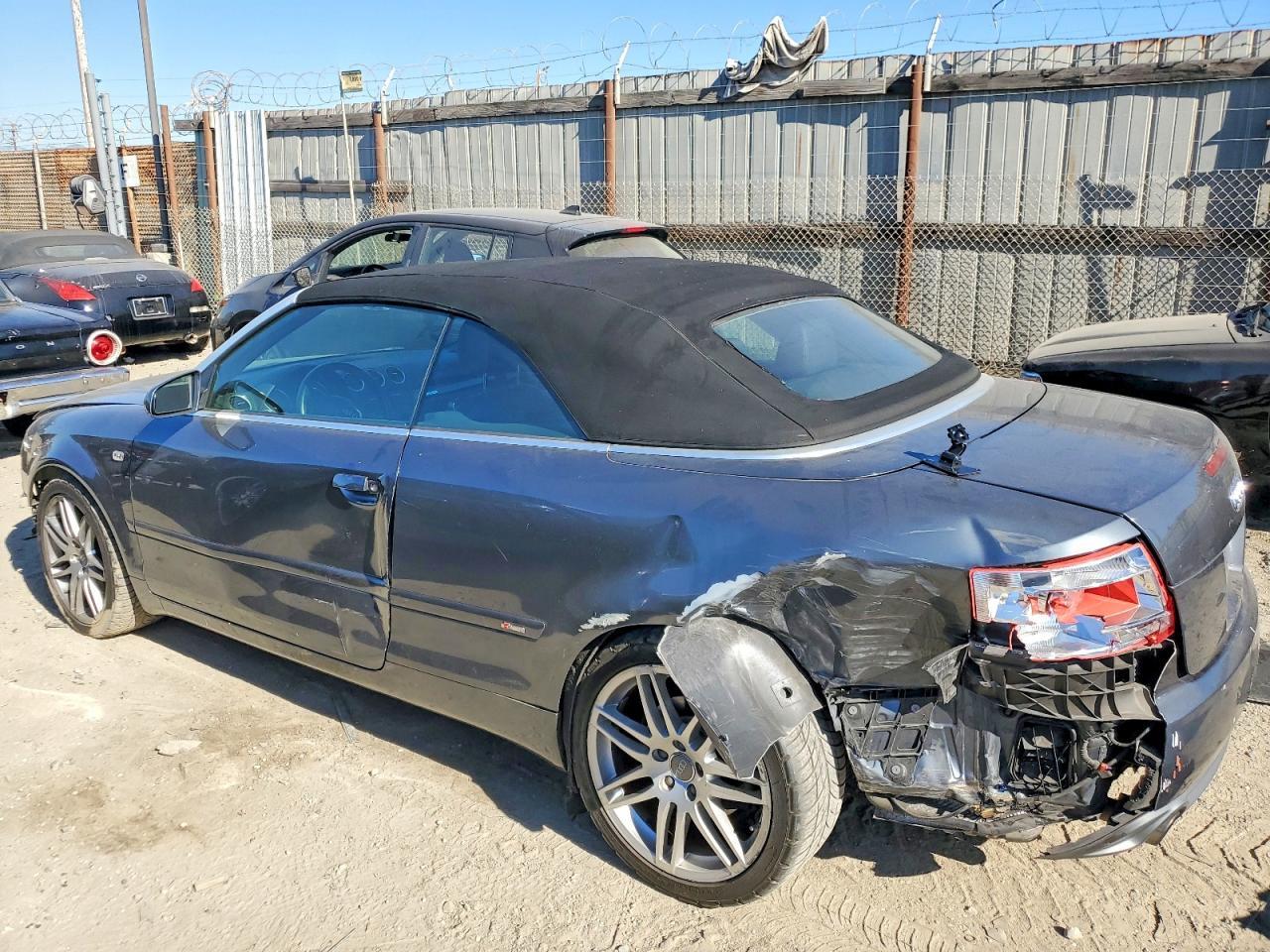 2009 Audi A4 2.0T Cabriolet Quattro - Фото 2