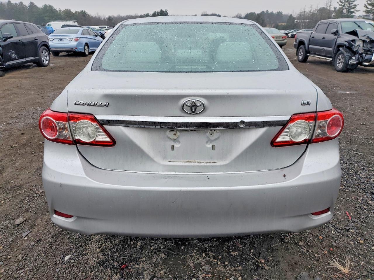 2013 Toyota Corolla Base - Фото 6