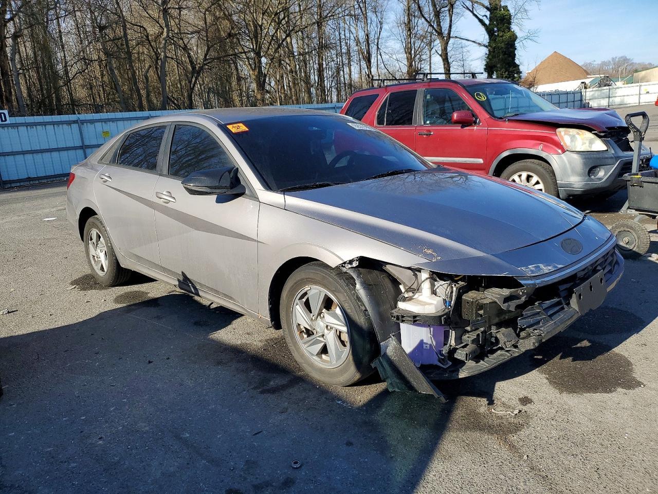 2024 Hyundai Elantra Se - Image 4