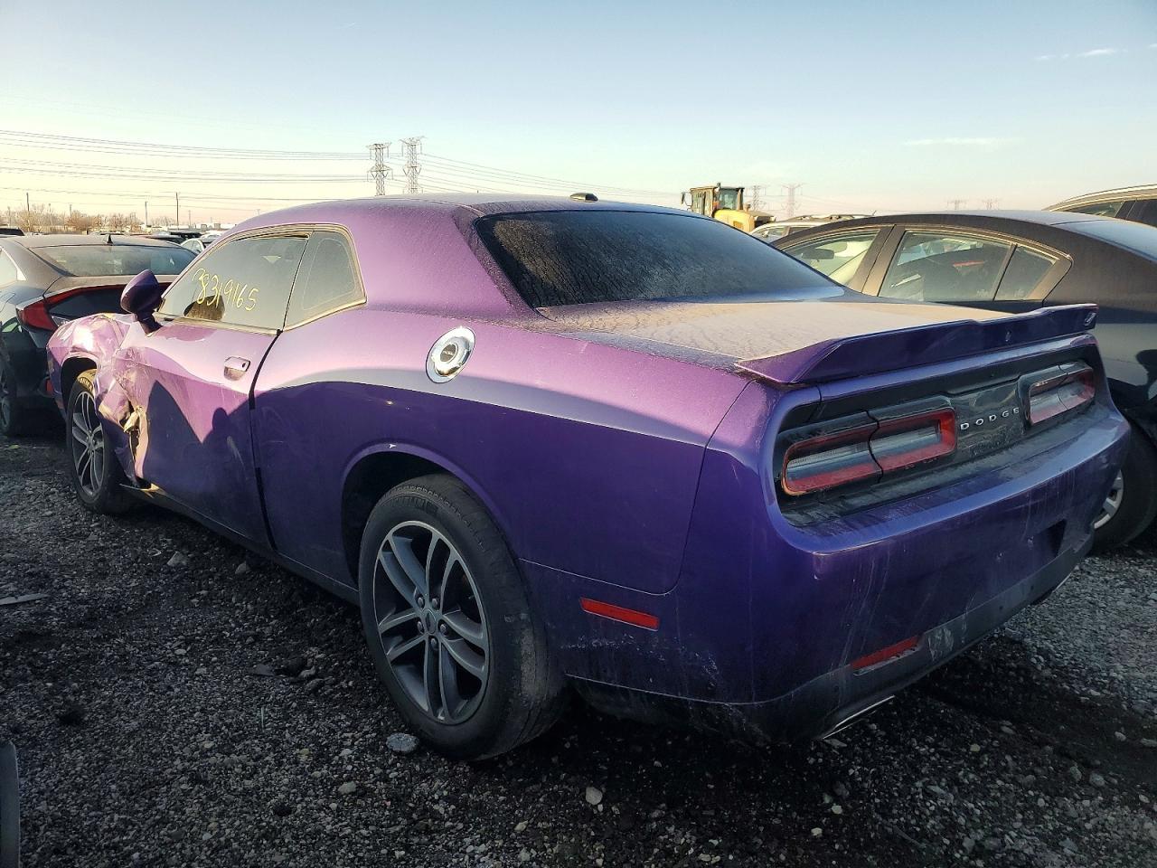 2019 Dodge Challenger Sxt - Image 2