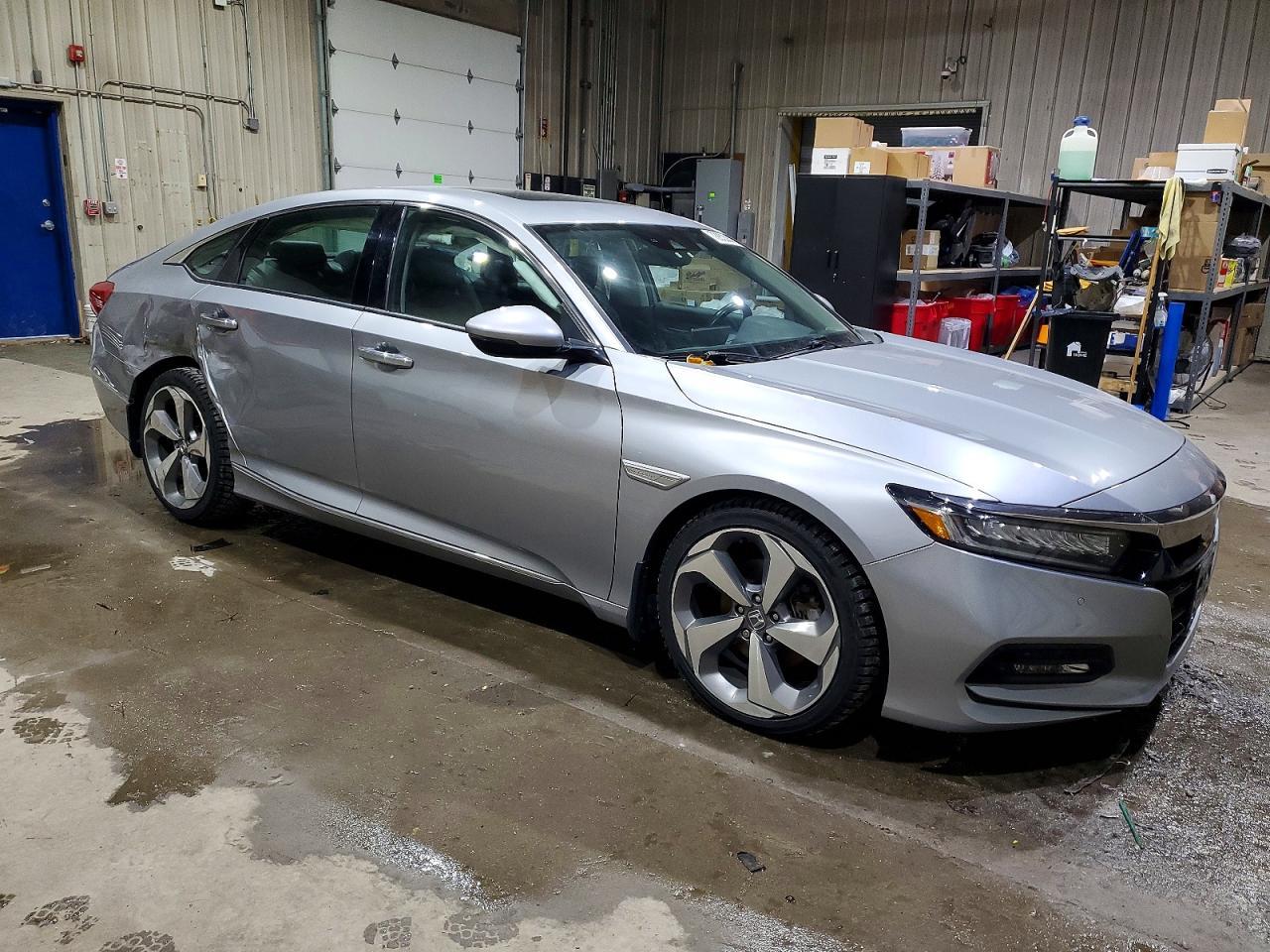 2018 Honda Accord Touring - Фото 4