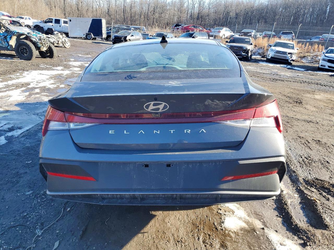 2024 Hyundai Elantra Sel - Image 6