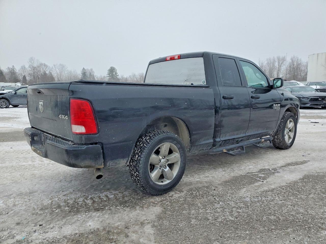2019 Ram 1500 Classic Tradesman - Фото 3