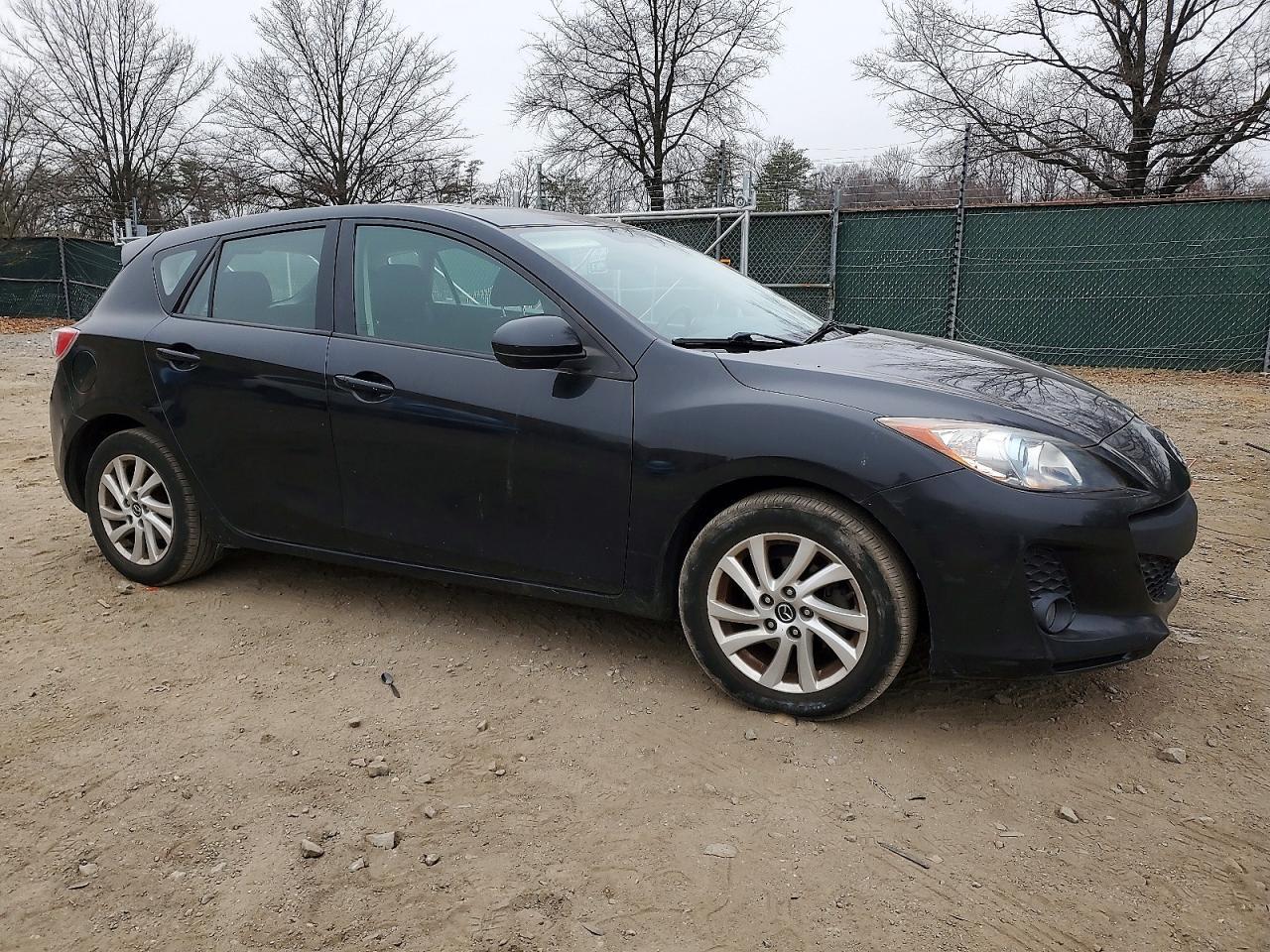2013 Mazda 3 I - Image 4