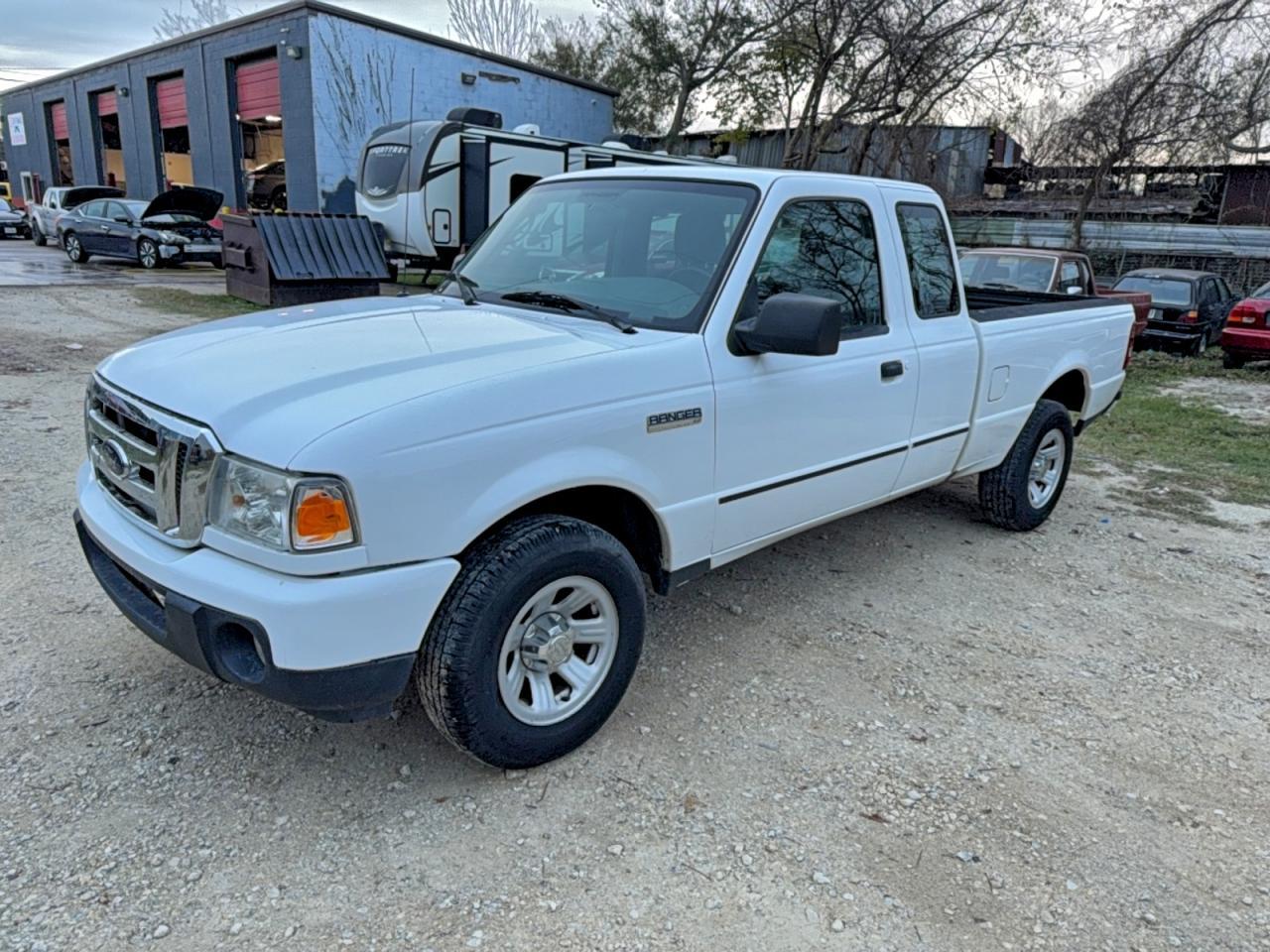 2011 Ford Ranger Super Cab - Фото 2