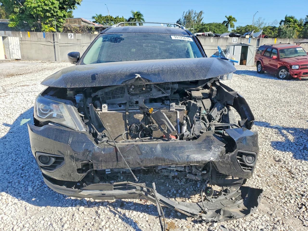 2020 Nissan Pathfinder S - Фото 5