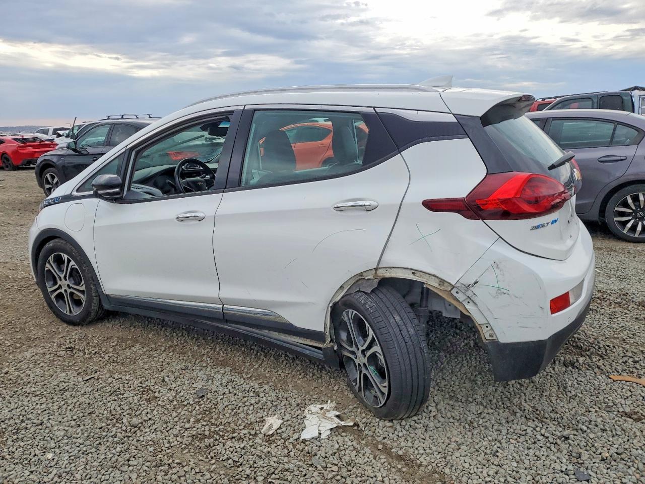2017 Chevrolet Bolt Ev Premier - Image 2