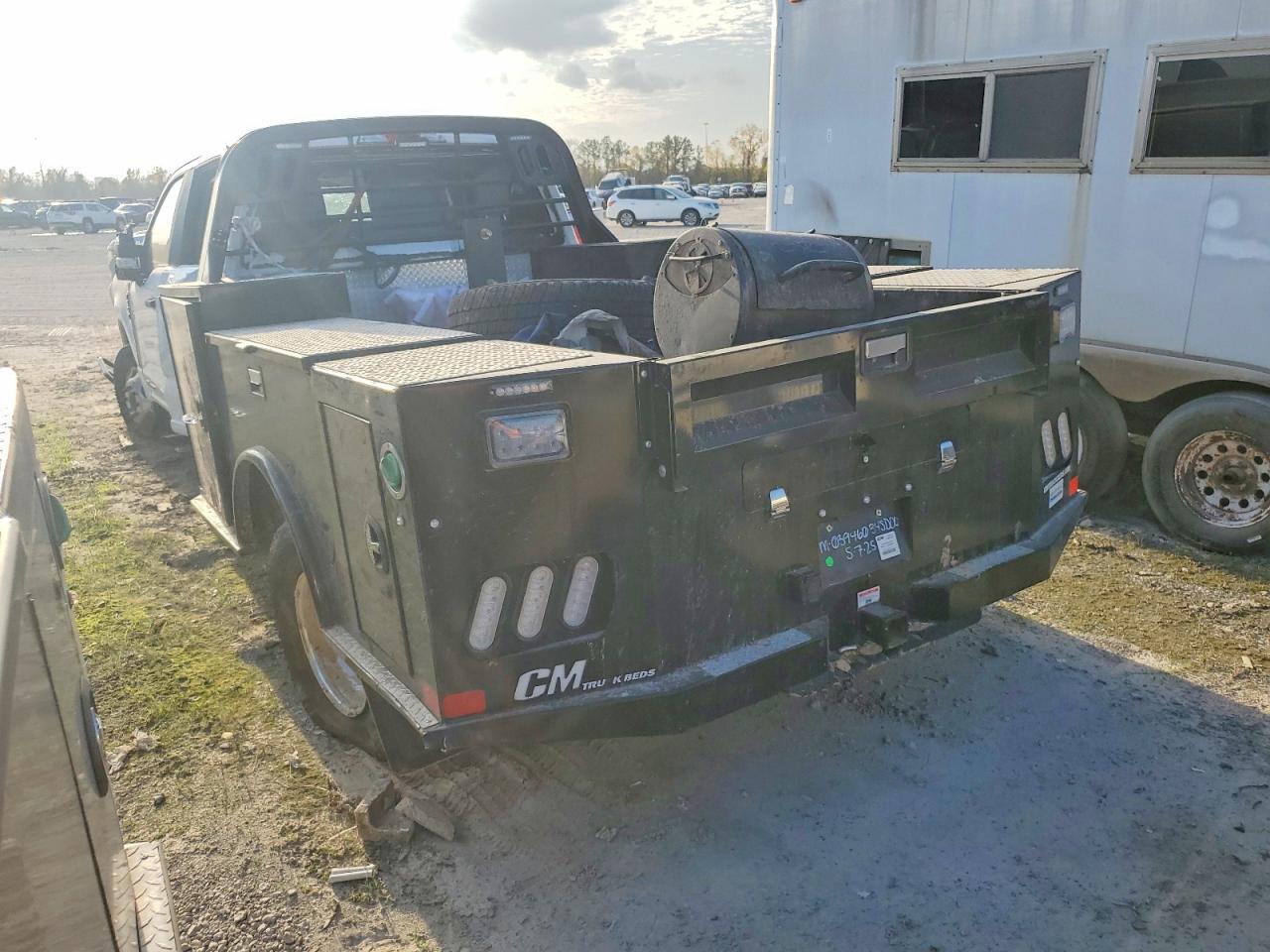 2025 Ford F350 Super Duty Utility / Service Truck - Image 2