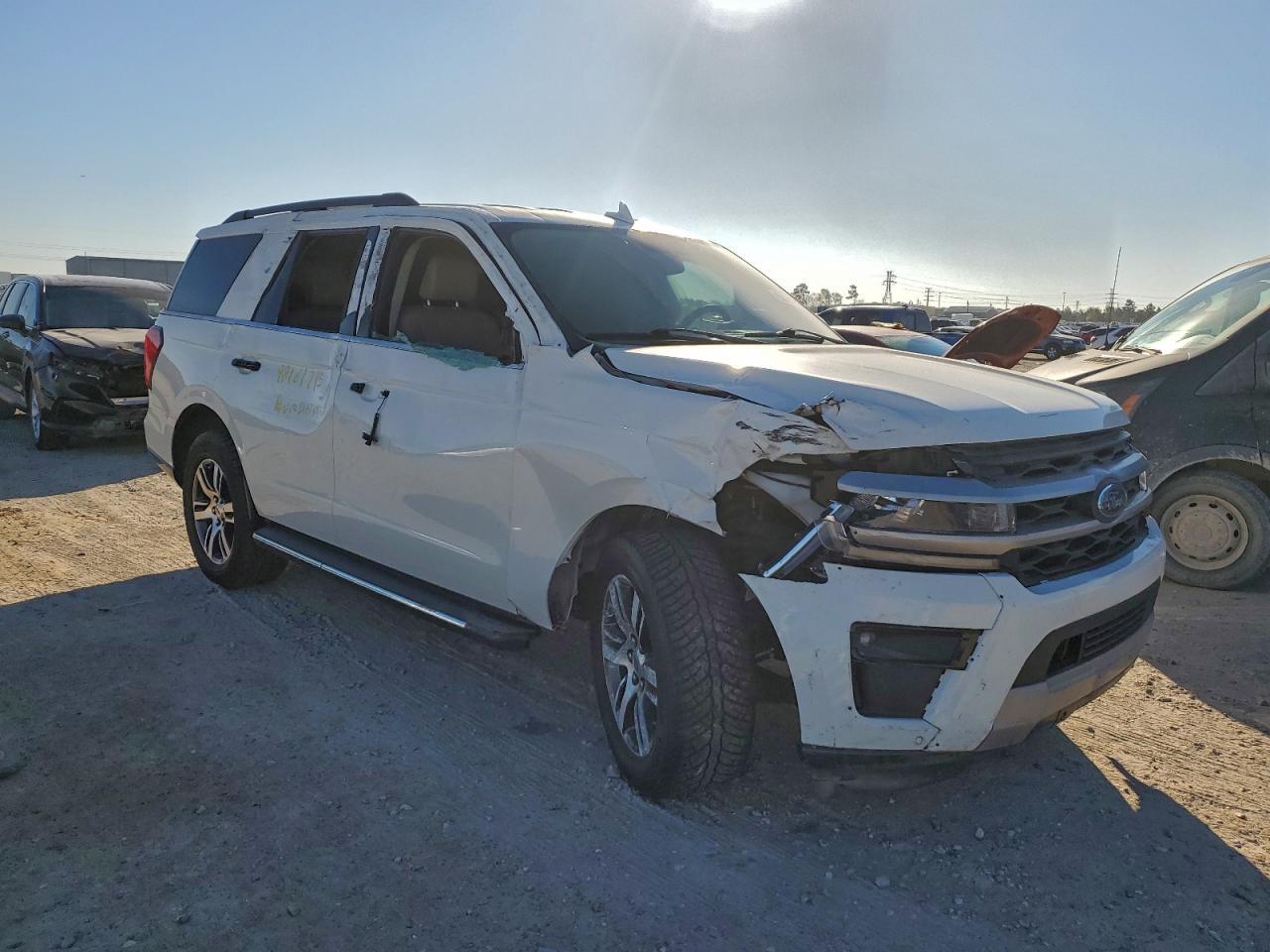 2023 Ford Expedition Xlt - Фото 4