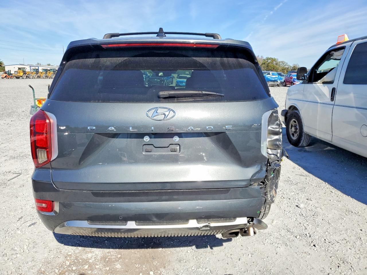 2022 Hyundai Palisade Calligraphy - Image 6