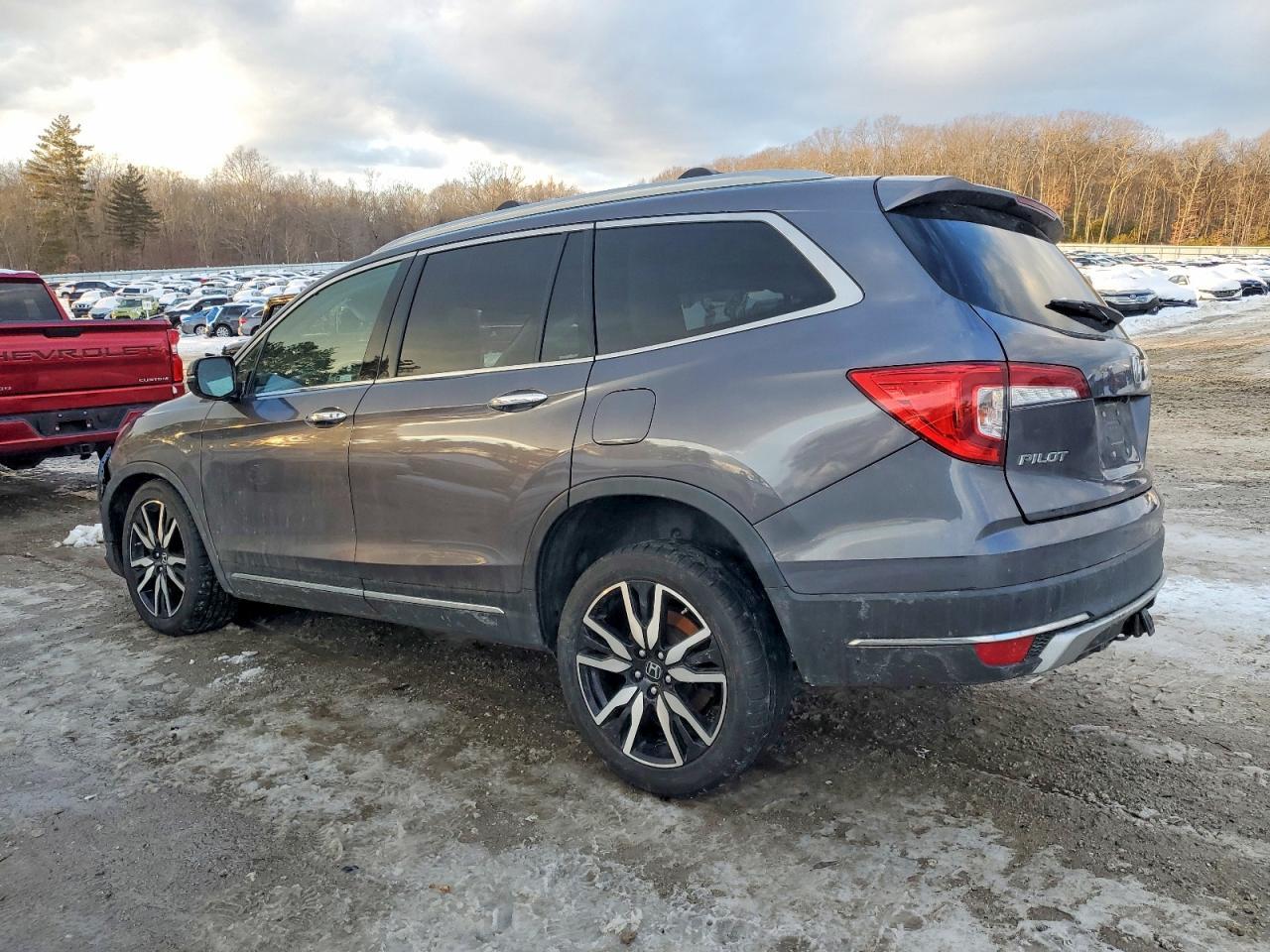 2019 Honda Pilot Touring - Фото 2