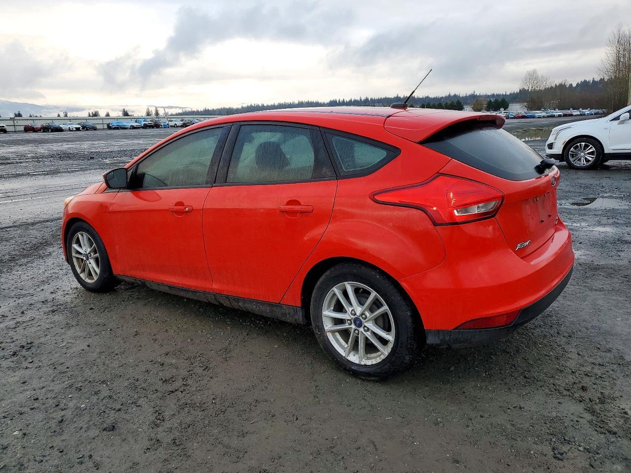 2016 Ford Focus Se - Фото 2