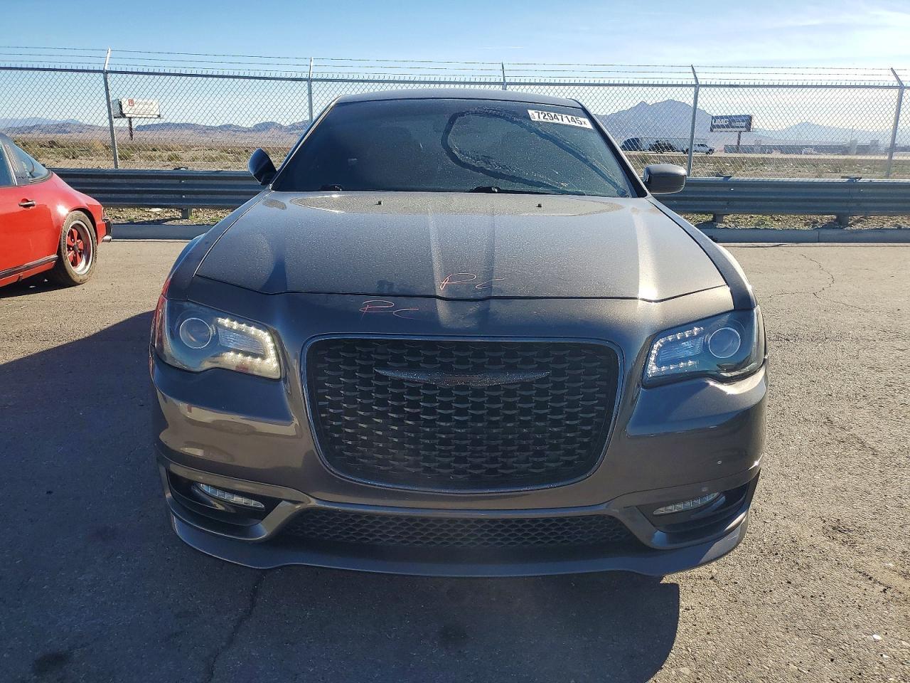 2018 Chrysler 300 S - Фото 5